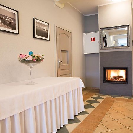Osrodek Wczasowy Dagmor Bed & Breakfast Ustka Ngoại thất bức ảnh
